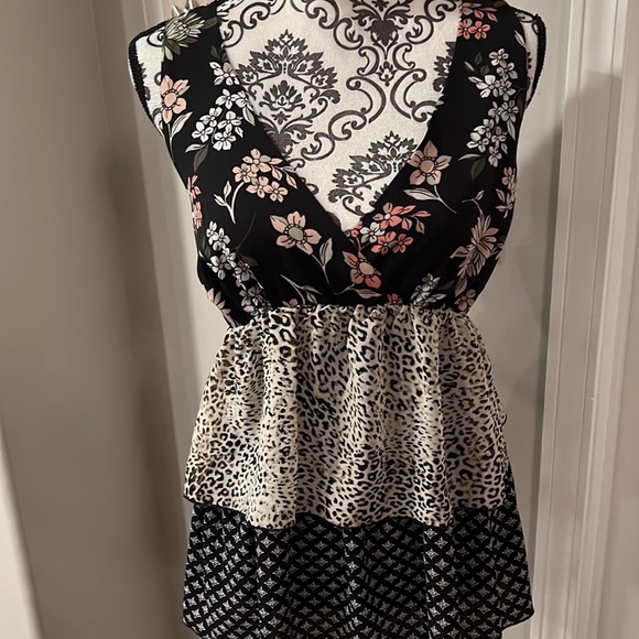 Libby Edelman Top - Picture 2 of 8